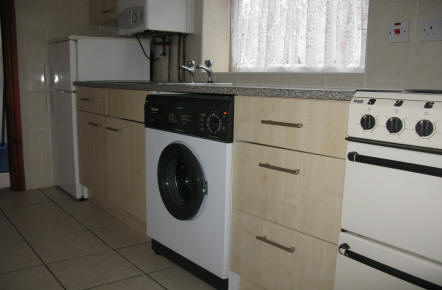 University Student Accommodation 3 bed house in Lancaster Kitchen1